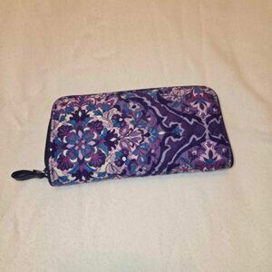 Vera Bradley Regal Rosette Accordion Wallet
